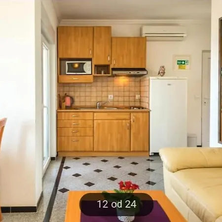 Apartamento Tomic 3 Makarska