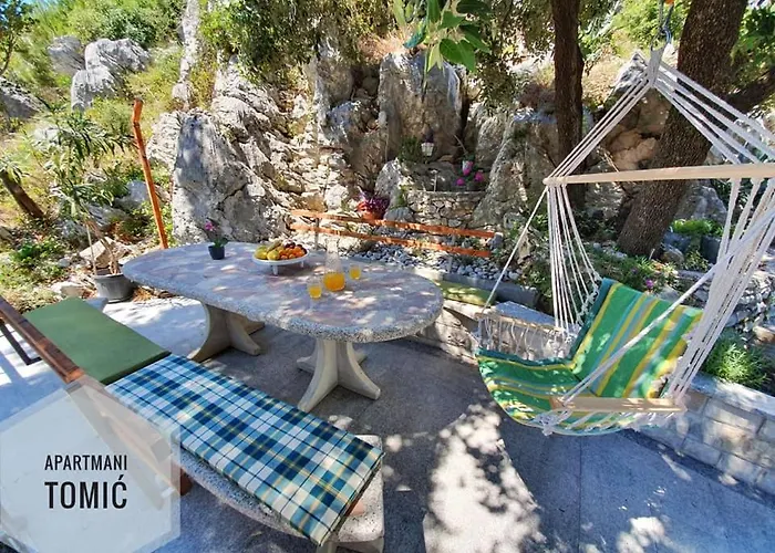 Apartament Tomić 3 *