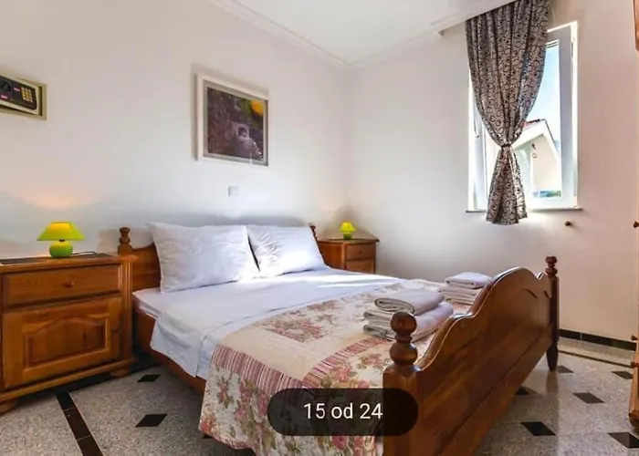 Apartament Tomić 3 *